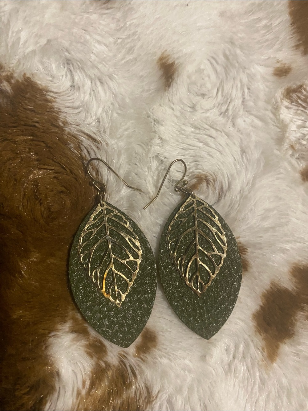 Gold Leaf Accent Dark Green Teardrop Earrings - Women Accessories